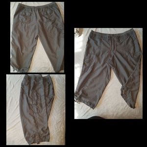 ADVENTURA Crop Athlectic Pants